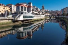 Nerea-Agirre-Un-barco-atracado-en-la-ria-de-Bilbao
